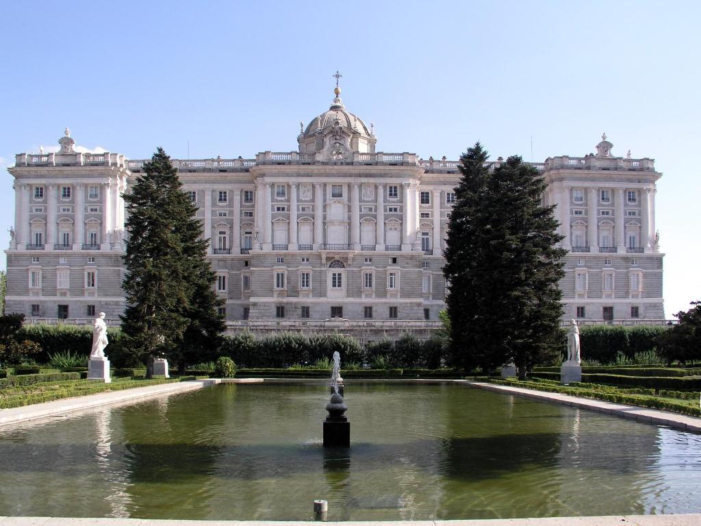 Hostal Berlin Madrid Eksteriør bilde